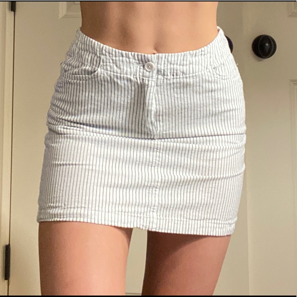 Brandy Melville skirt
